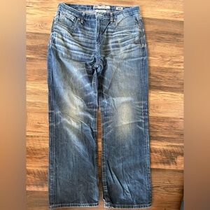 Men’s jeans
Worn a few times times